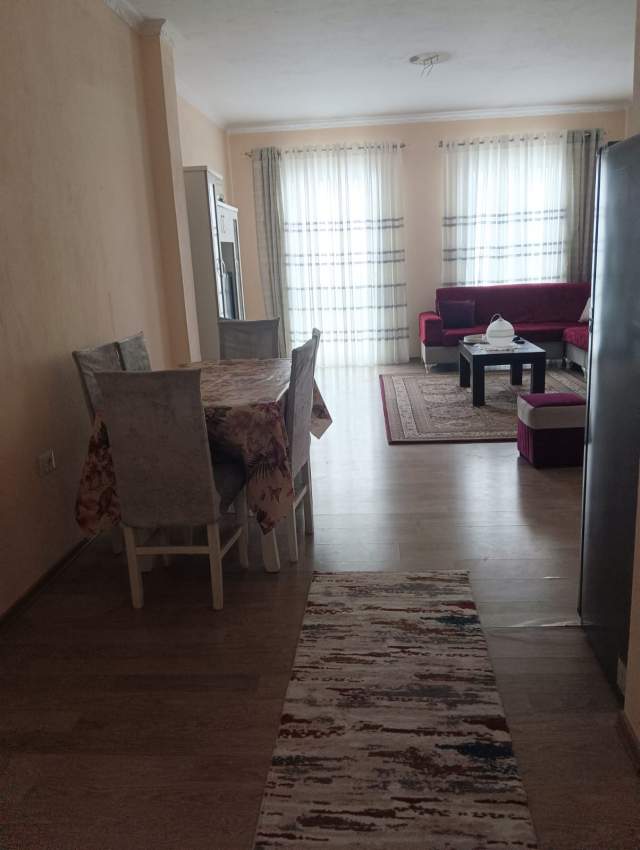 Tirane, jepet me qera apartament 2+1+A+BLK 310 Euro (5 Maji)