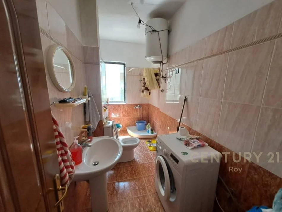 Durres, shes garsonier 1+1 Kati 2, 35 m² 57.000 € (Shkembi Kavajes)