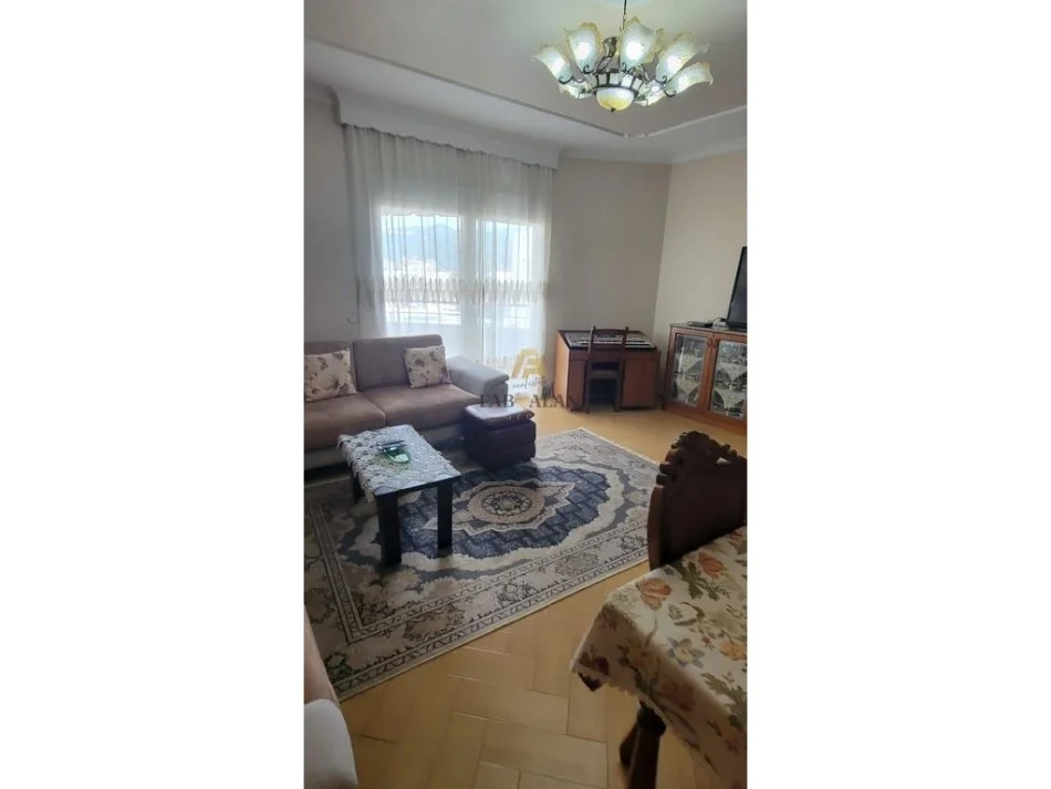 Vlore, shitet apartament 3+1 Kati 6, 134 m² 250.000 € (BULEVARDI ISMAIL QEMALI)