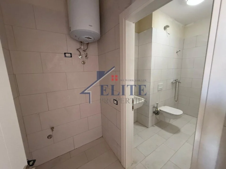 Tirane, jepet me qera apartament 2+1+Ballkon Kati 2, 123 m² 550 € (Fundi i Bulevardit te Ri)