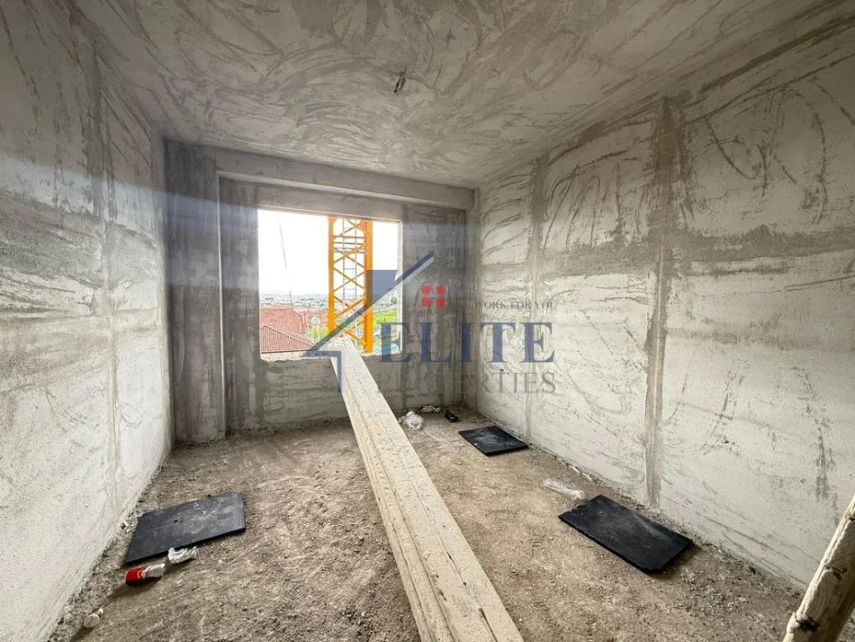 Tirane, shitet apartament 2+1+Ballkon Kati 3, 114 m² 131.181 € (Golden Hands Paskuqan)