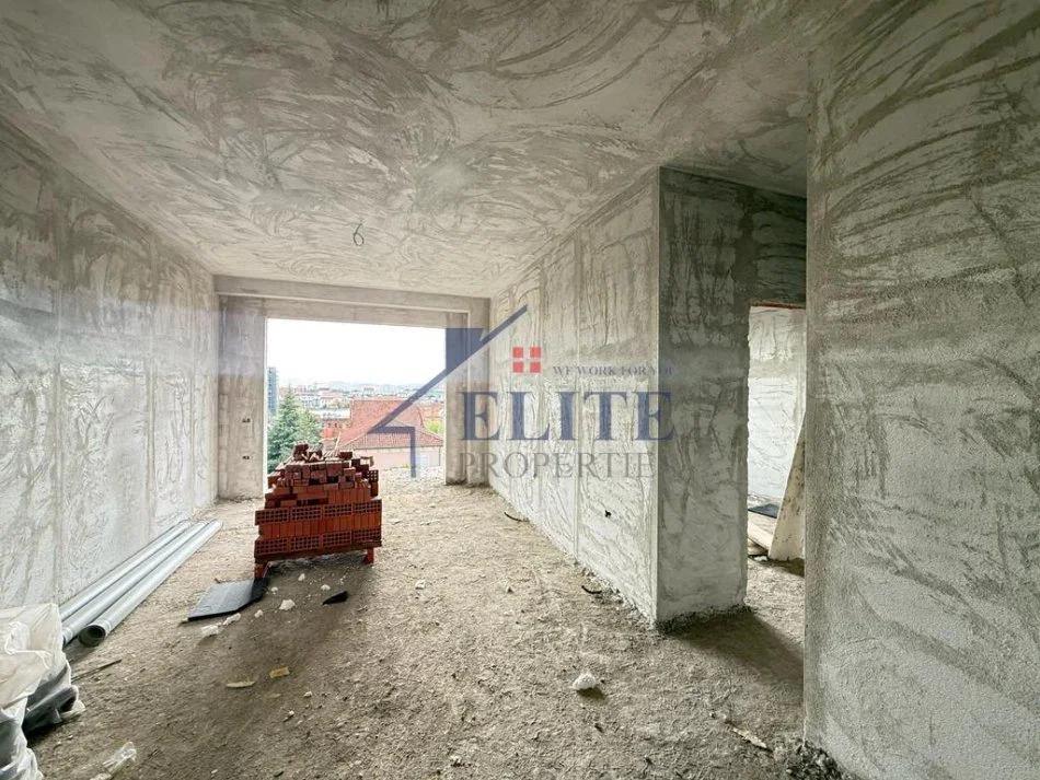 Tirane, shitet apartament 2+1+Ballkon Kati 3, 114 m² 131.181 € (Golden Hands Paskuqan)