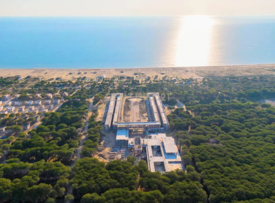 Durres, shitet Vile 4+1+Ballkon Kati 2, 242 m² 990.000 € (Gjiri I Lalzit)