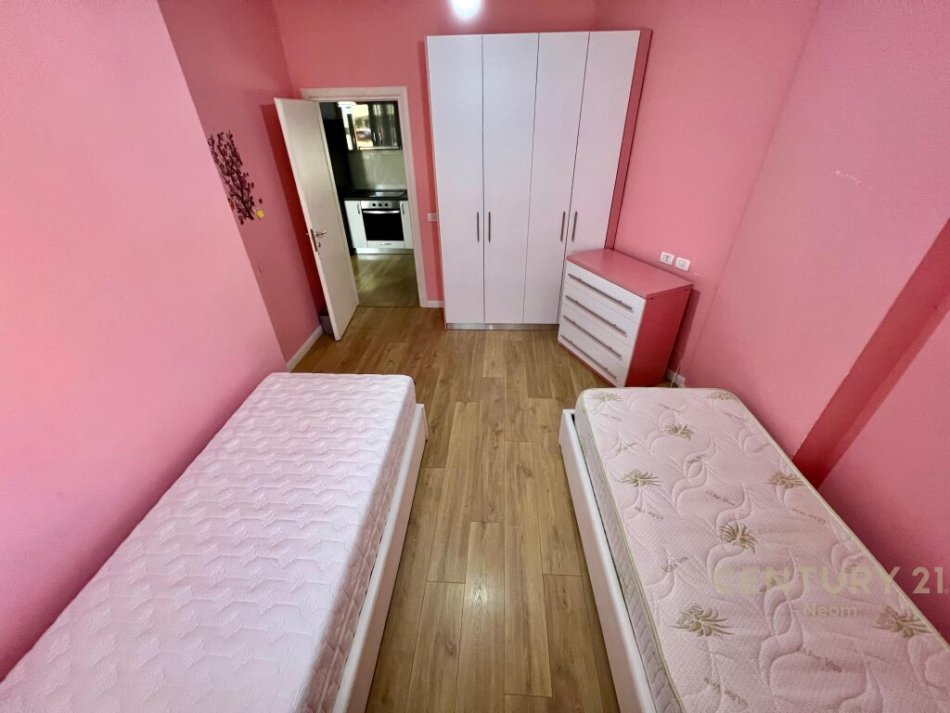 SHESIM, APARTAMENT MODERN 3+1+2 me 2 POSTE PARKIMI‼️ Neom88798