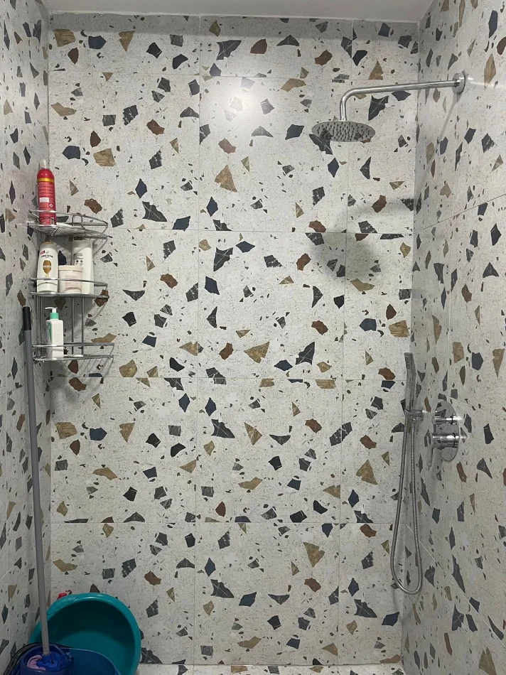 Tirane, jepet me qera apartament 1+1 Kati 9, 45 m² 400 € (Kompleksi Mangalemi ne Ali Dem)