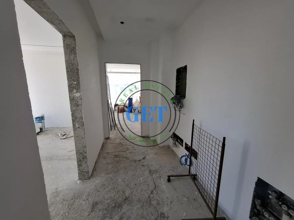 Durres, Shitet Apartament 4+1+3 Kati 9, 300 m² 220.000 €
