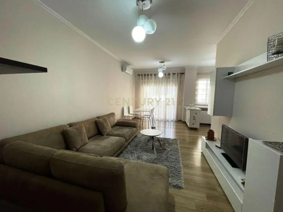 Apartament 2+1 per Shitje tek Liqeni i Thate!