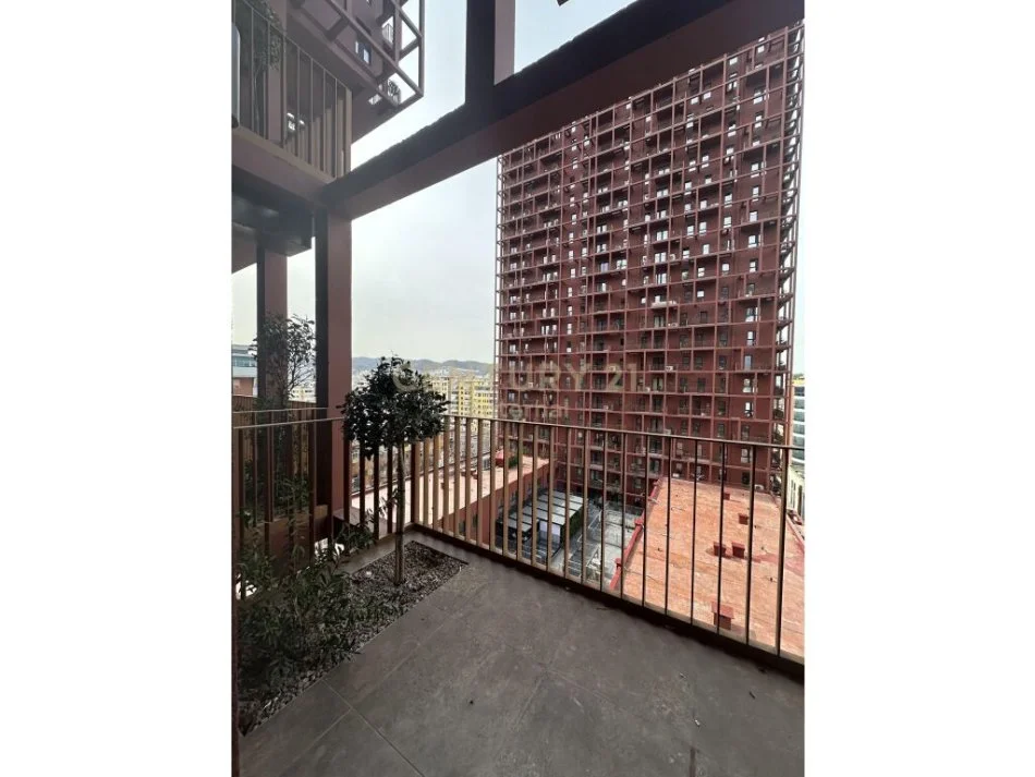 Tirane, jepet me qera apartament 2+1 Kati 8, 120 m² 800 € (ekavajes)