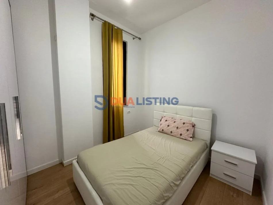 Tirane, jepet me qera apartament 2+1+Ballkon Kati 7, 110 m² 800 € (Rruga e Kavajes)