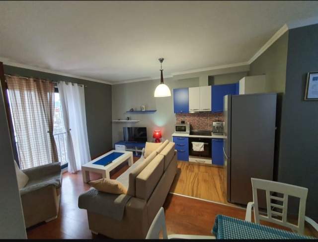 Tirane, shitet apartament 1+1+BLK Kati 8, 62 m² 170.000 Euro (Rruga Kajo Karafili)