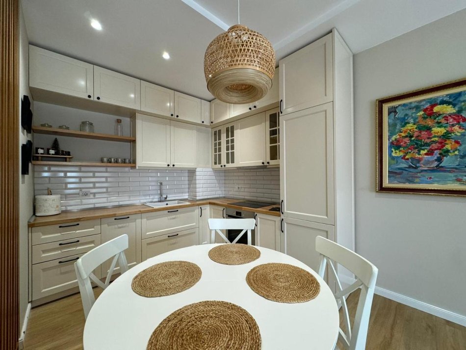 Tirane, jepet me qera apartament 2+1 Kati 7, 85 m² 1.200 € (21 Dhjetori)