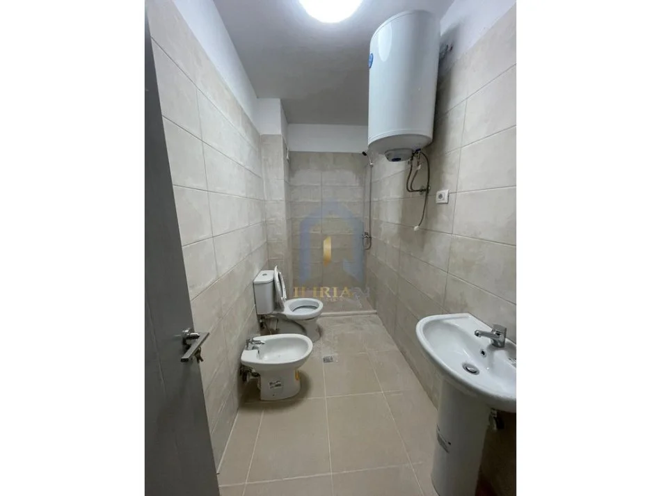 Tirane, jap me qera apartament 3+1+Ballkon Kati 3, 120 m² 500 € (5 Maj)
