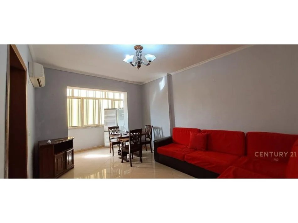 RRUGA KONGRESI I MANASTIRIT, SHESIM APARTAMENT 1+1 PRANE QSUT!! 76 000 euro