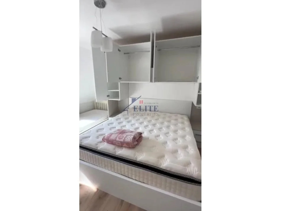 Tirane, jepet me qera apartament 1+1 Kati 3, 60 m² 550 € (Mozaiku i Tiranes)