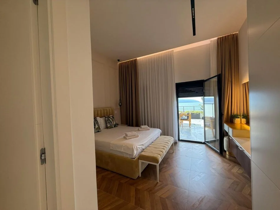 Radhime - Orikum, shes apartament 1+1+Ballkon Kati 1, 112 m² 290.000 € (Radhime)