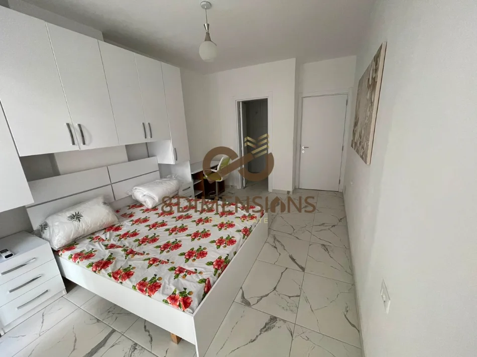 Tirane, jepet me qera apartament 2+1+Ballkon Kati 3, 90 m² 500 € (Tek Univers City - D8242A-207)