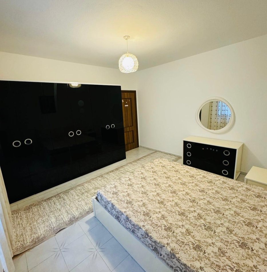 Tirane, jepet me qera apartament 2+1 Kati 2, 90 m² 500 € (Don Bosko)