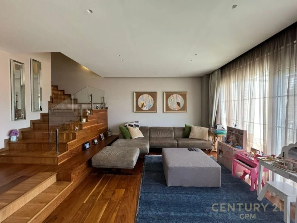 Tirane, shitet Vile 3+1+Ballkon Kati 4, 413 m² 770.000 € (Kodra e Diellit 1)