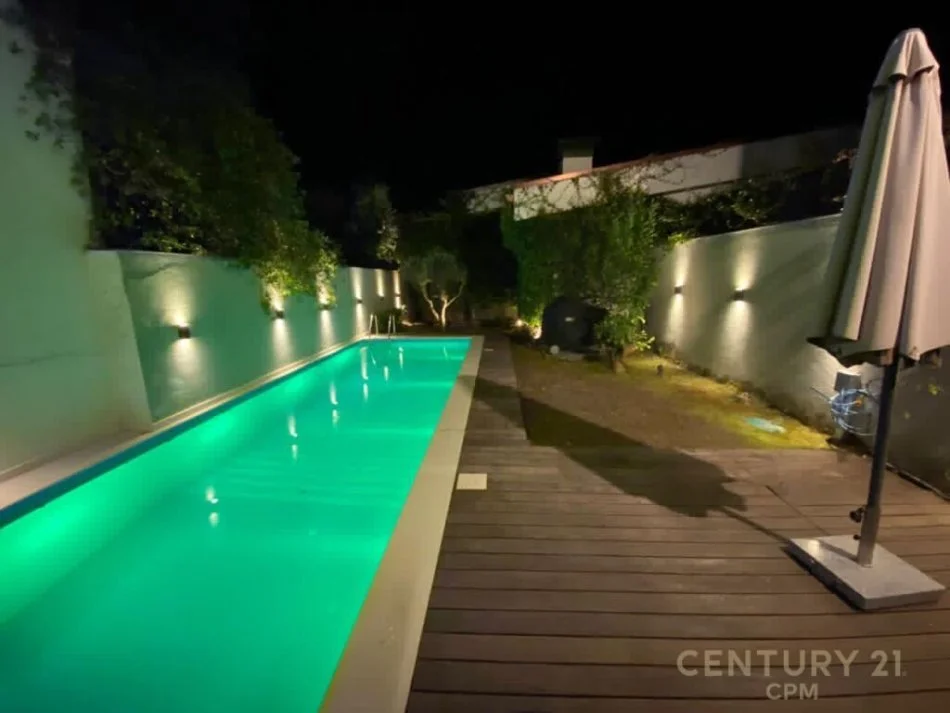 Tirane, shitet Vile 3+1+Ballkon Kati 4, 413 m² 770.000 € (Kodra e Diellit 1)