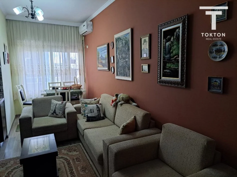 Tirane, shitet apartament 1+1 Kati 3, 64 m² 100.000 € (Fresku)