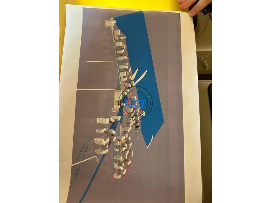 Durres, shitet toke , Siperfaqja totale:1000 m²Cmimi: 350.000€ (Qerret)