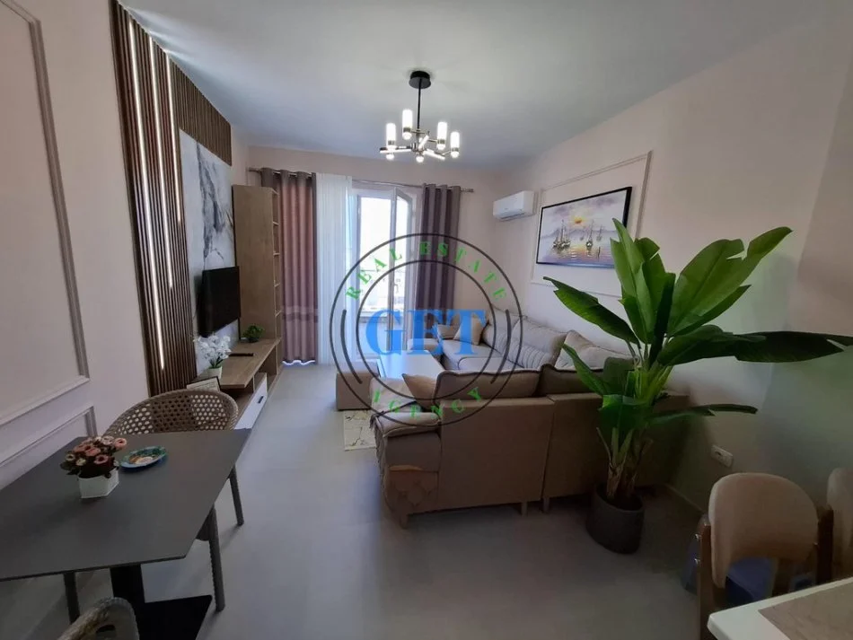 Durres, jepet me qera apartament 1+1 Kati 4, 450 € 