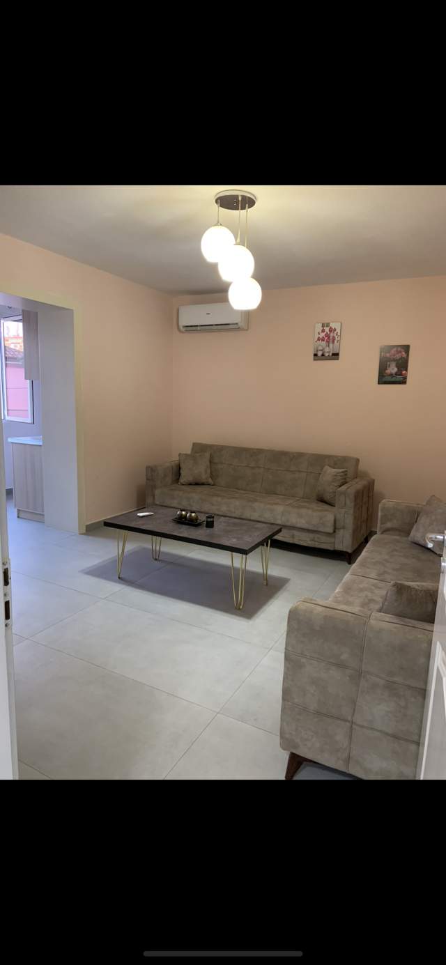 Tirane, jepet me qera apartament 2+1 Kati 2, 70 m² 350 Euro (Rruga Bardhyl)