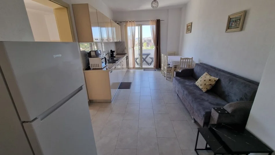 Golem, jepet me qera apartament 1+1+Ballkon Kati 3, 55 m² 300 €