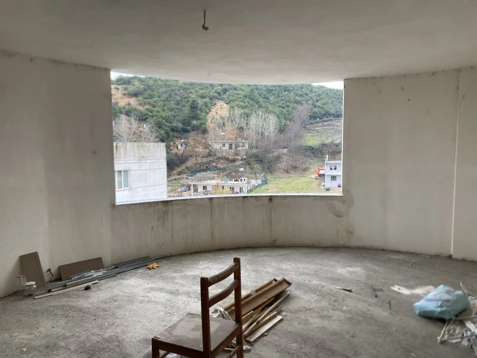 Tirane, shitet apartament 1+1 Kati 4, 74 m² 54.000 € (Fresk(Thesari))