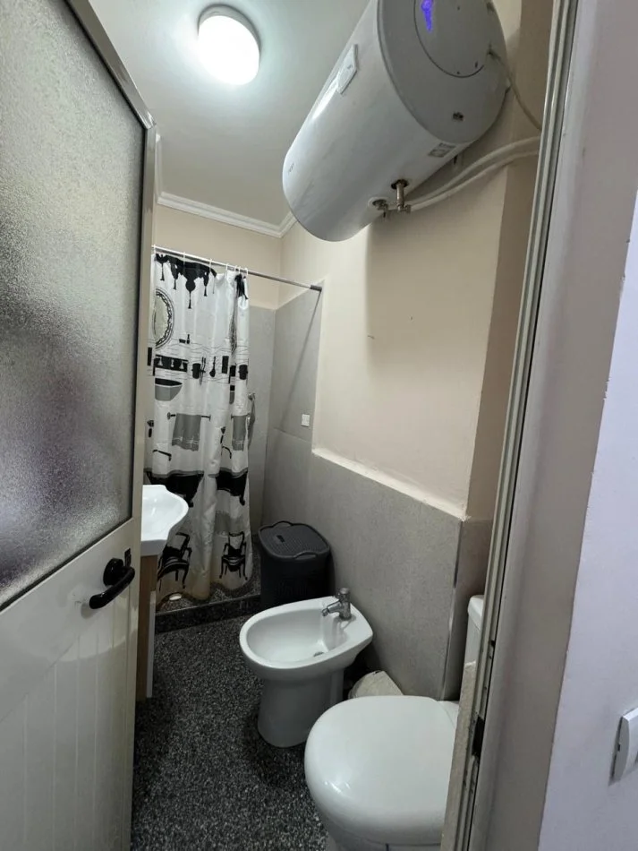 Durres, jepet me qera apartament 2+1 Kati 4, 85 m² 400 € 