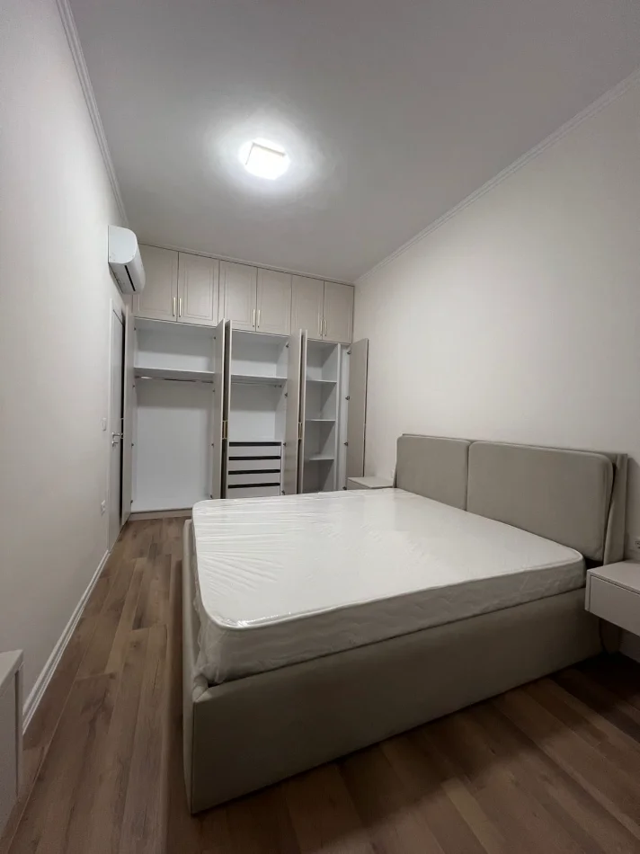 Tirane, jepet me qera apartament 1+1 Kati 8, 66 m² 550 € (Kompleksi Aura)