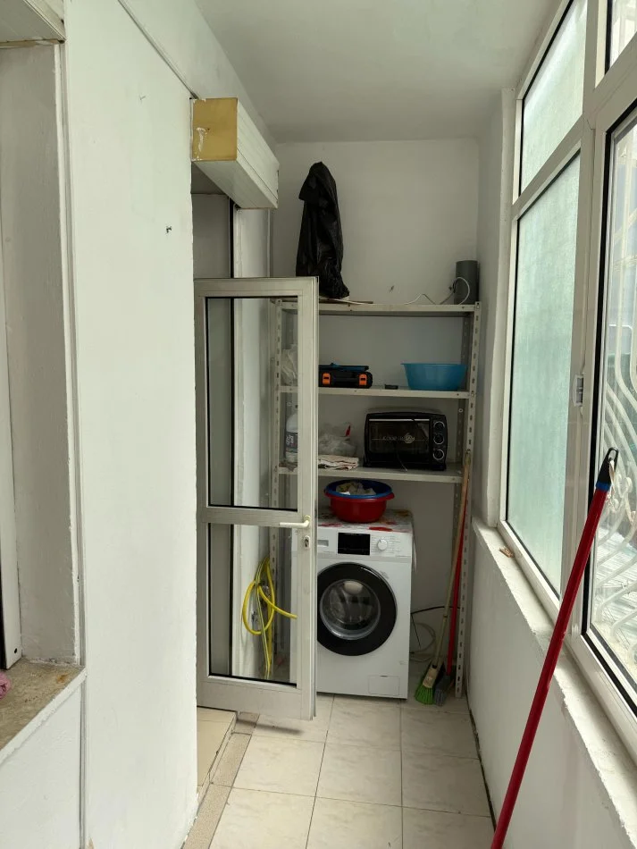 Tirane, jepet me qera apartament 1+1+Ballkon Kati 1, 500 € (Vasil Shanto)