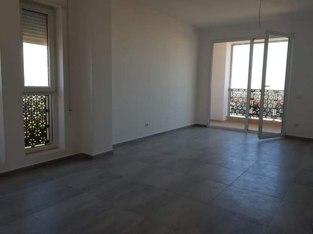 Tirane, shitet apartament 2+1+BLK Kati 5, 102 m² 120.000 Euro (Shkolla e Bashkuar)