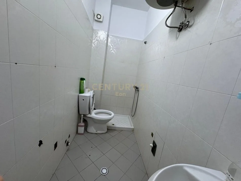 Durres, shes apartament 1+1 Kati 4, 55 m² 65.000 € (SHKEMBIN E KAVAJES)