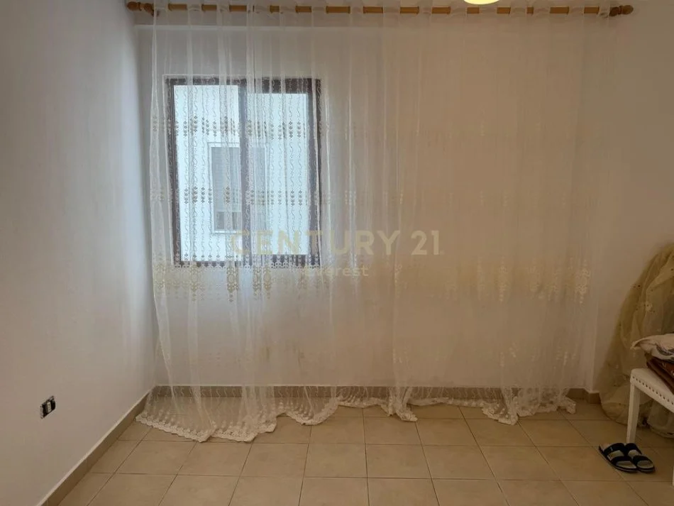 Tirane, shes apartament 2+1 Kati 4, 96 m² 129.000 € (Fresku)