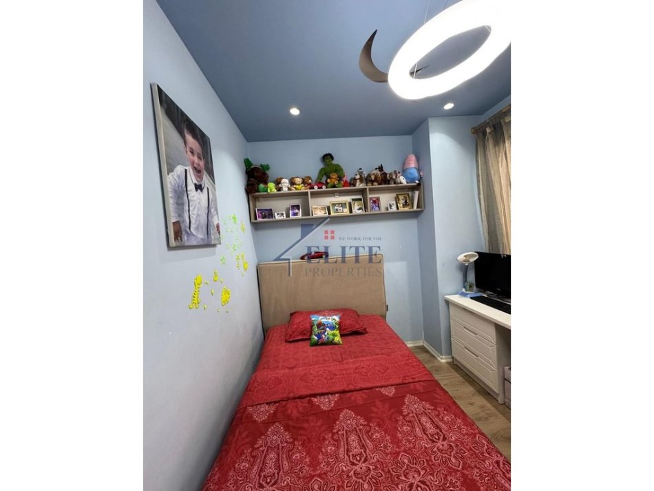 Tirane, jepet me qera apartament 2+1+Ballkon Kati 7, 100 m² 800 € (Don Bosko)