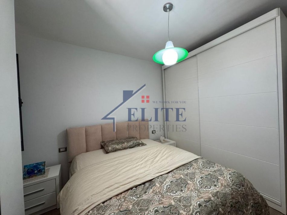 Tirane, jepet me qera apartament 2+1+Ballkon Kati 7, 100 m² 800 € (Don Bosko)