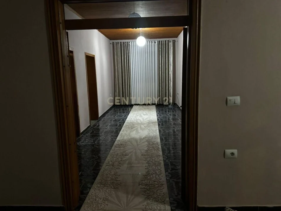 Shtëpi Private Për Shitje në Shkozet, Durrës !!