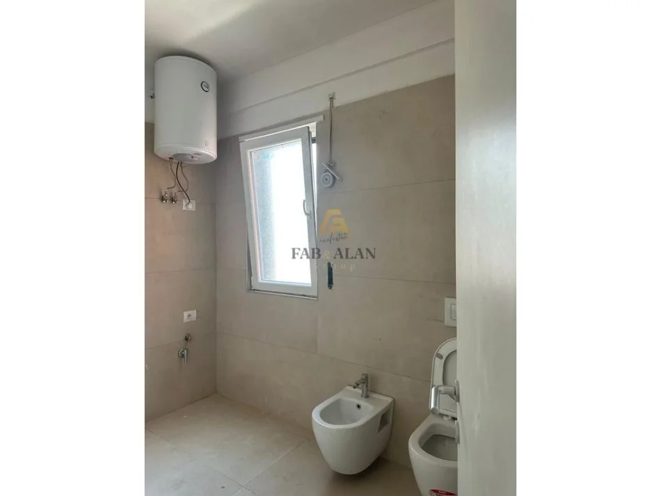 Tirane, shitet apartament 2+1 Kati 4, 96 m² 98.000 € (Kamez)