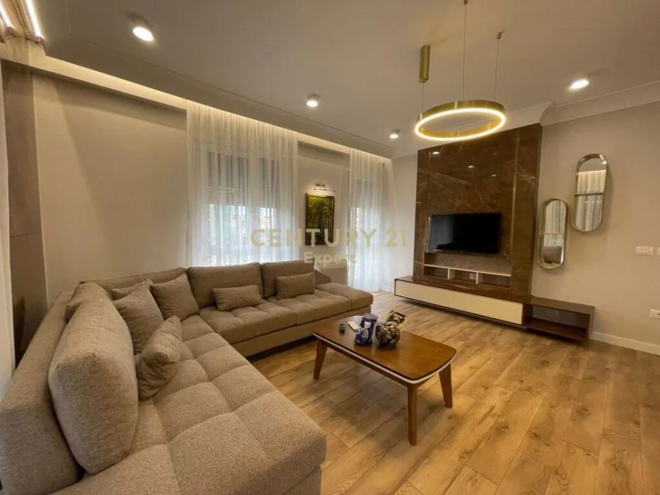 JAPIM ME QIRA APARTAMENT 1+1 ME Post Parkimi NE DON BOSKO