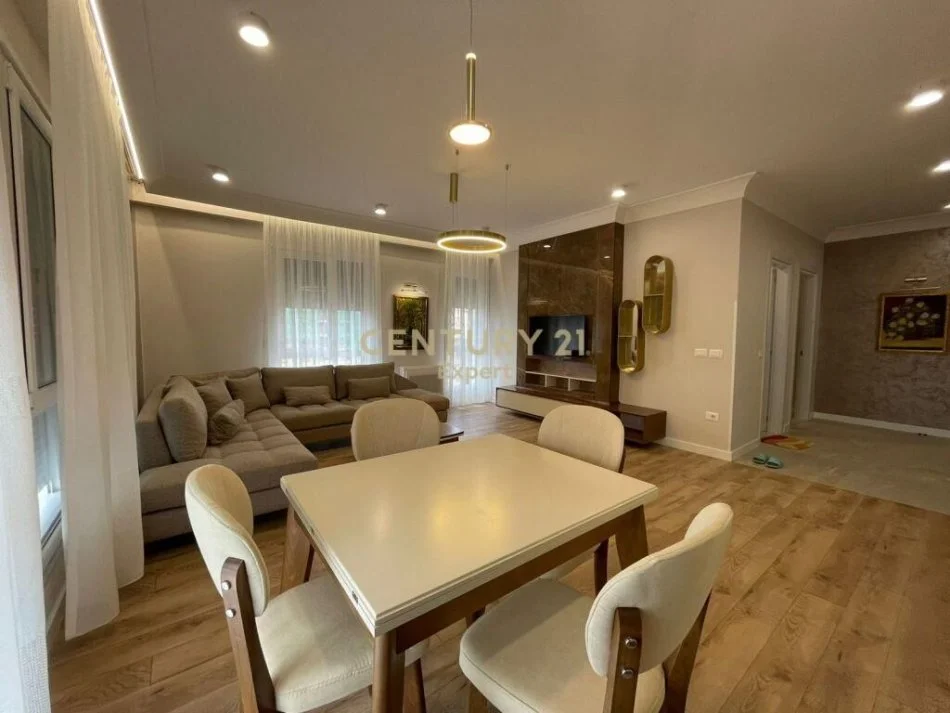 JAPIM ME QIRA APARTAMENT 1+1 ME Post Parkimi NE DON BOSKO