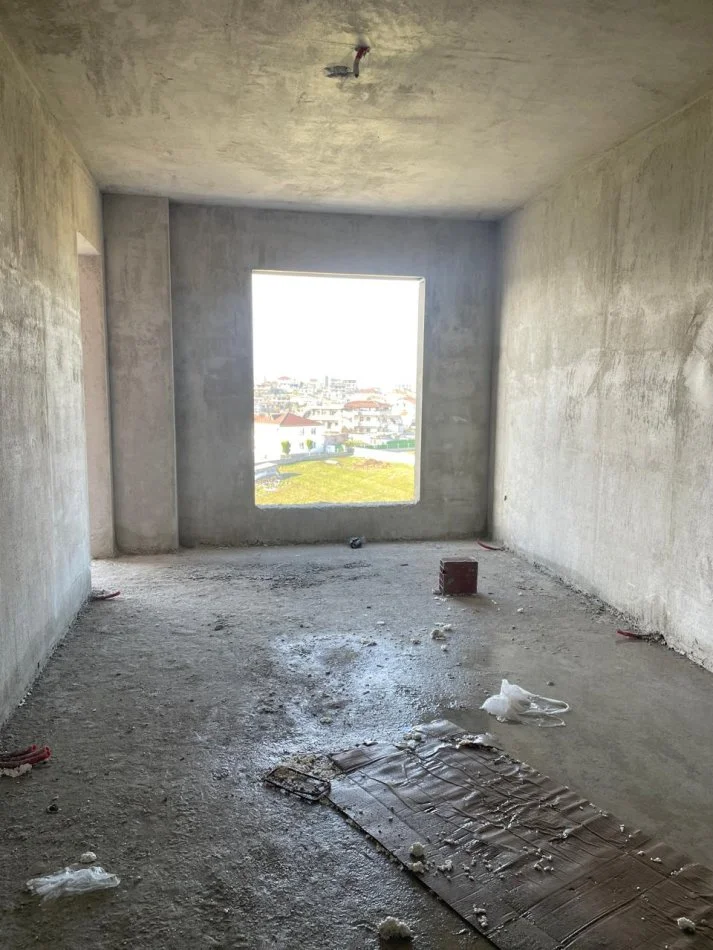 Tirane, shitet apartament 2+1+Ballkon Kati 3, 103 m² 93.000 € (Rruga Lefter Talo)