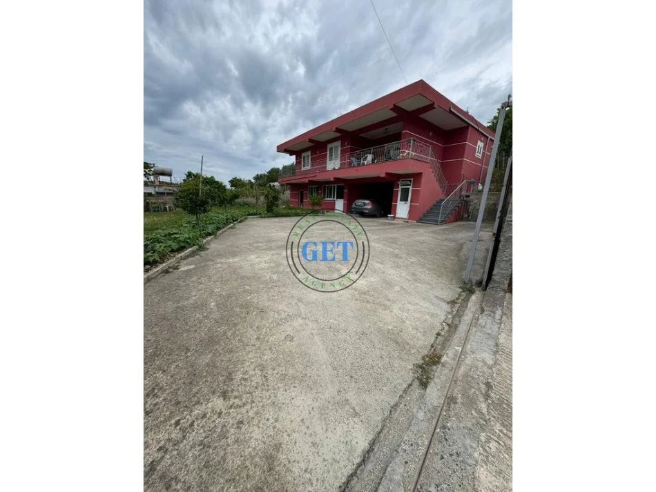 shitet shtepi 2 Katshe Kati 2, 215 m² 170.000 €