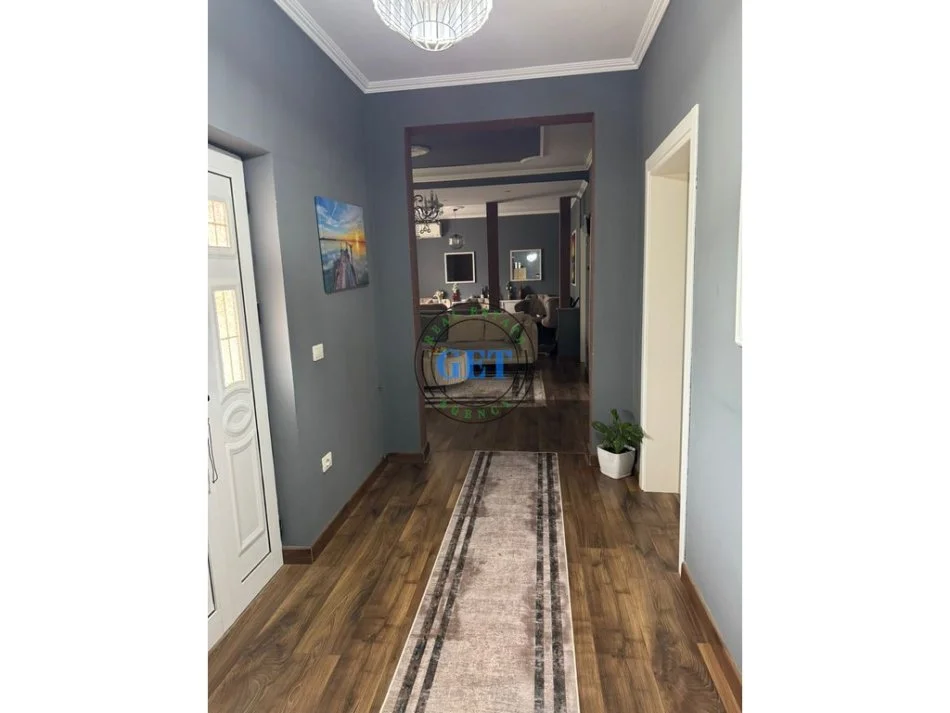 Durres, shitet Vile 4+1+Ballkon , 500 m² 170.000 € (Spitalle, Durrës)