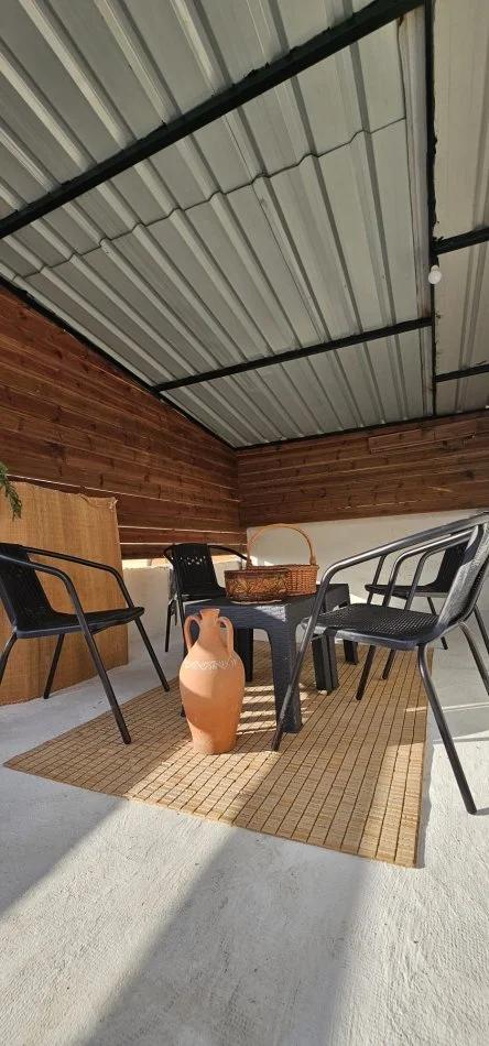 Tirane, jepet me qera Vile 2 Katshe Kati 2, 120 m² 700 € (Tek Medreseja)