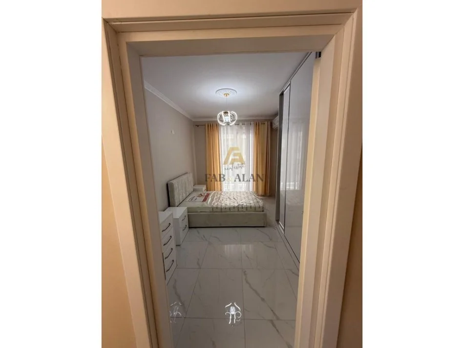 Tirane, jepet me qera apartament 2+1 Kati 4, 90 m² 500 € (Kamez)