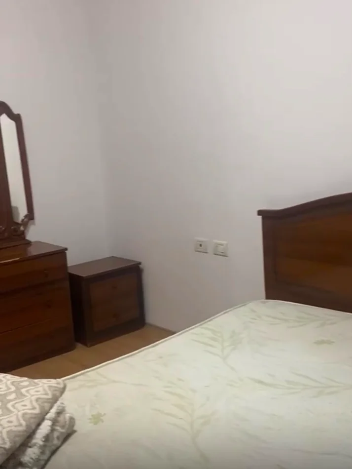 Tirane, jepet me qera apartament 1+1 Kati 5, 70 m² 550 € (Green City , Astir)