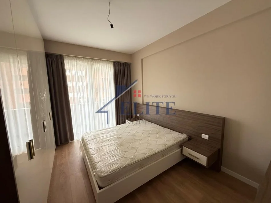 Tirane, jepet me qera apartament 1+1+Ballkon Kati 2, 65 m² 550 € (Vila L Astir)