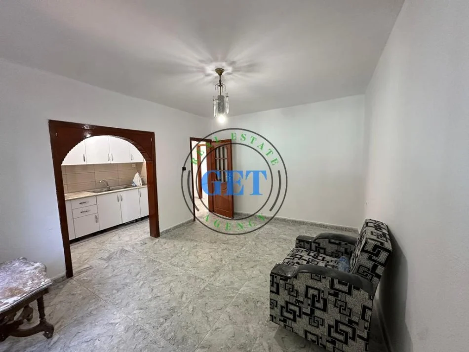 Durres, shitet apartament 2+1+Ballkon Kati 2, 75 m² 78.000 € (Stadiumi)