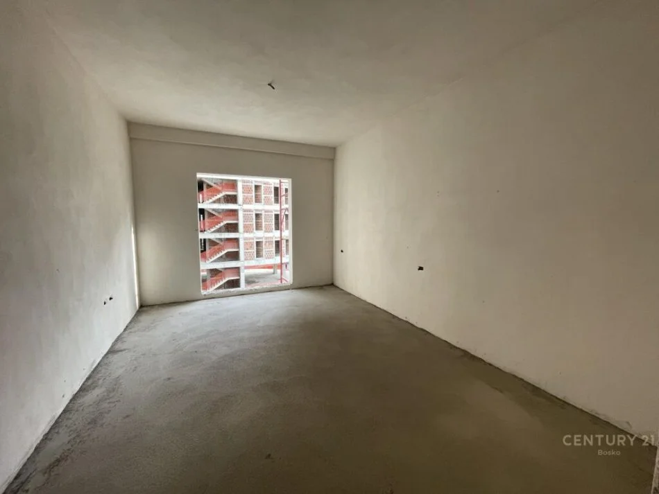 APARTAMENT 2+1 PER SHITJE PRANE ZOGUT TE ZI!